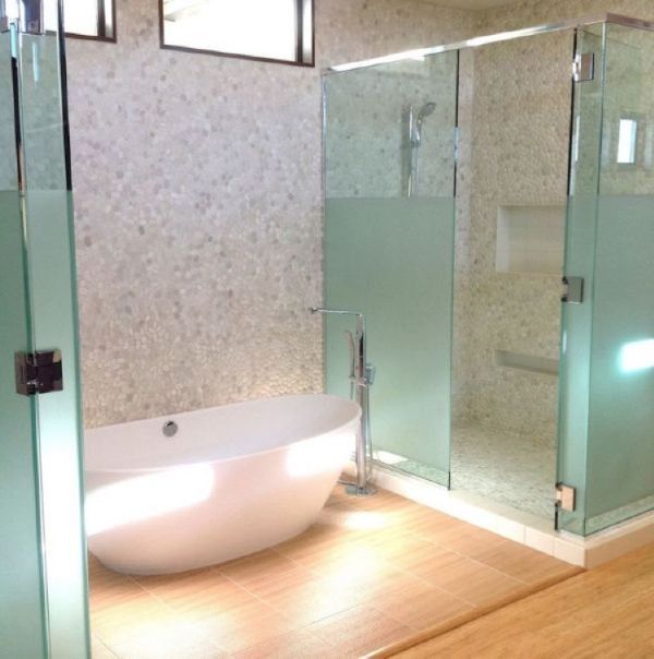 Frosted Glass in Bathroom 600x600