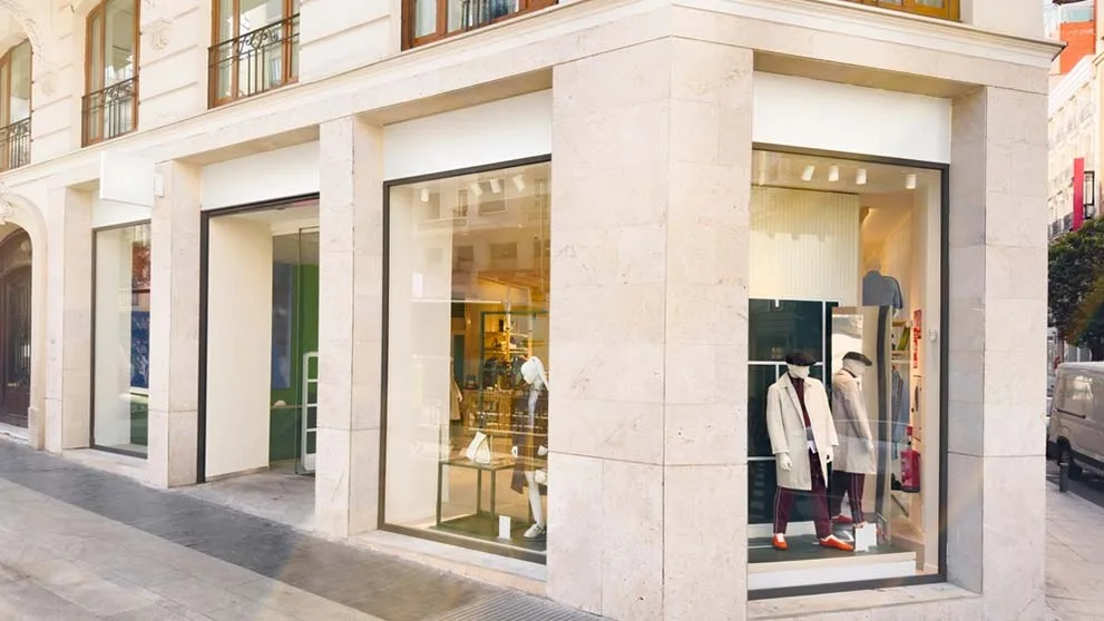 focus-on-a-niche-market uv blocking window film installation